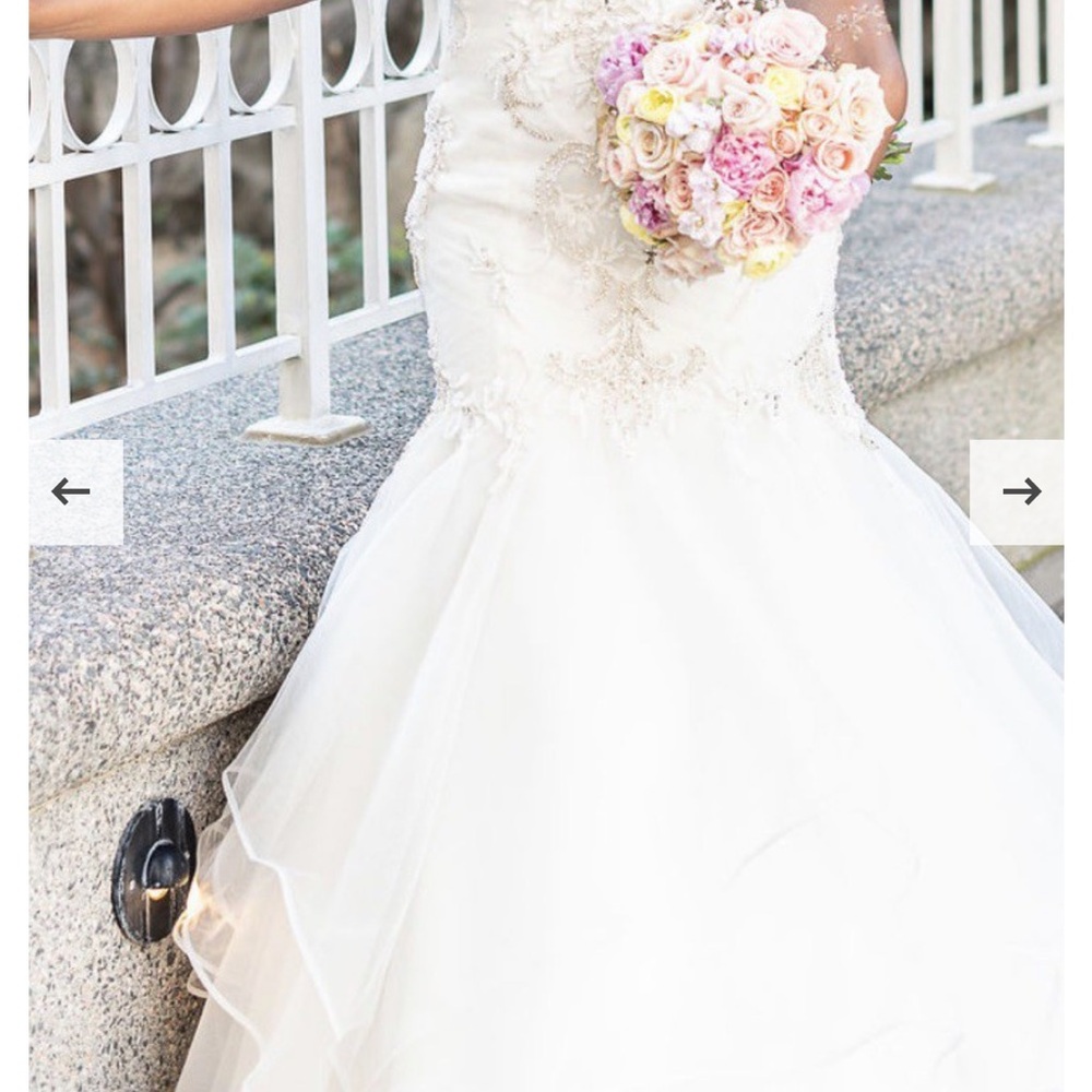 Elegant White Wedding Dress